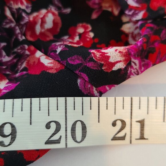 ISABEL MATERNITY - INGRID & ISABEL BURGUNDY FLORAL PRINT 3/4 SLEEVES SZ 2XL(18) - Picture 12 of 13